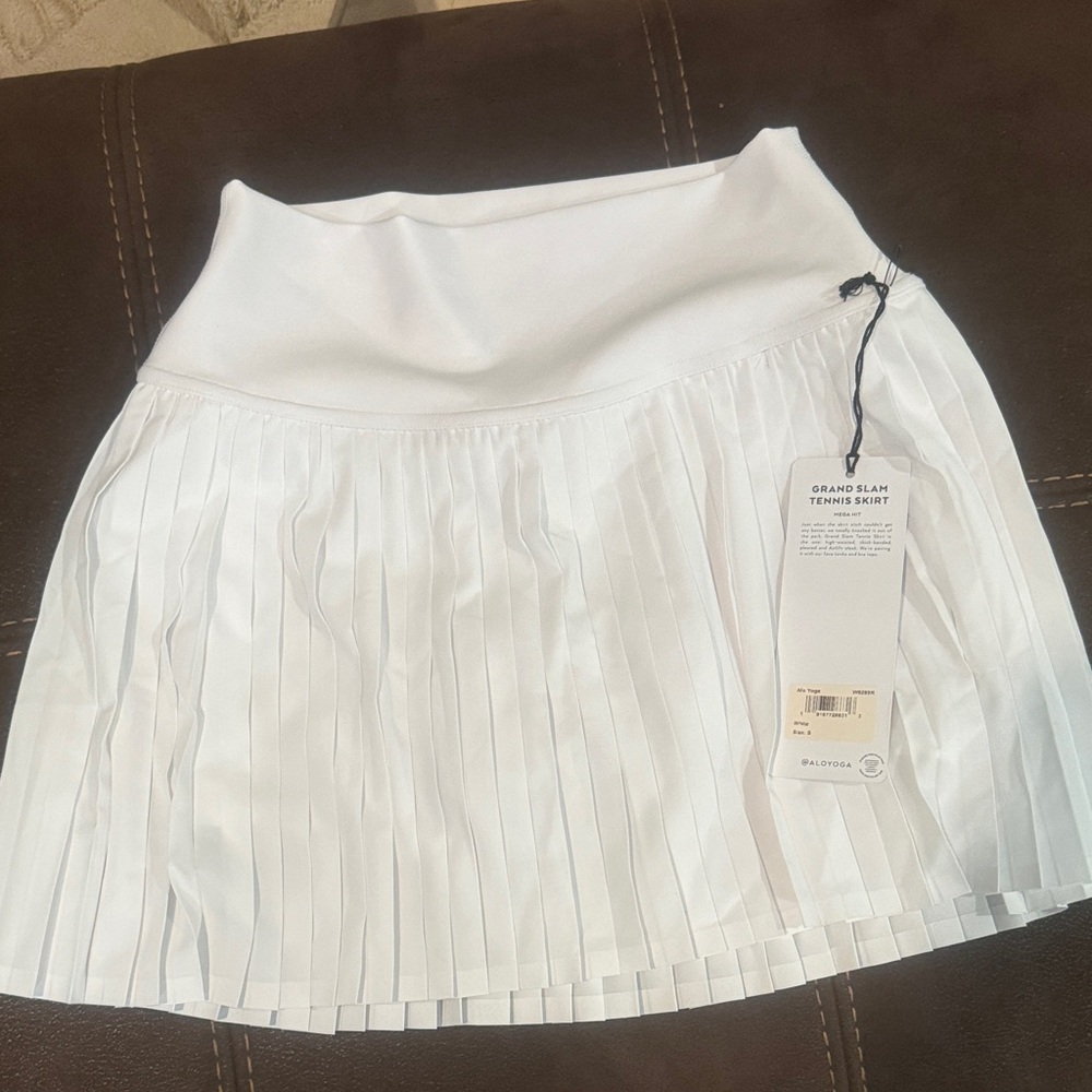 Grand Slam Women's Pleated White Mini Skirt